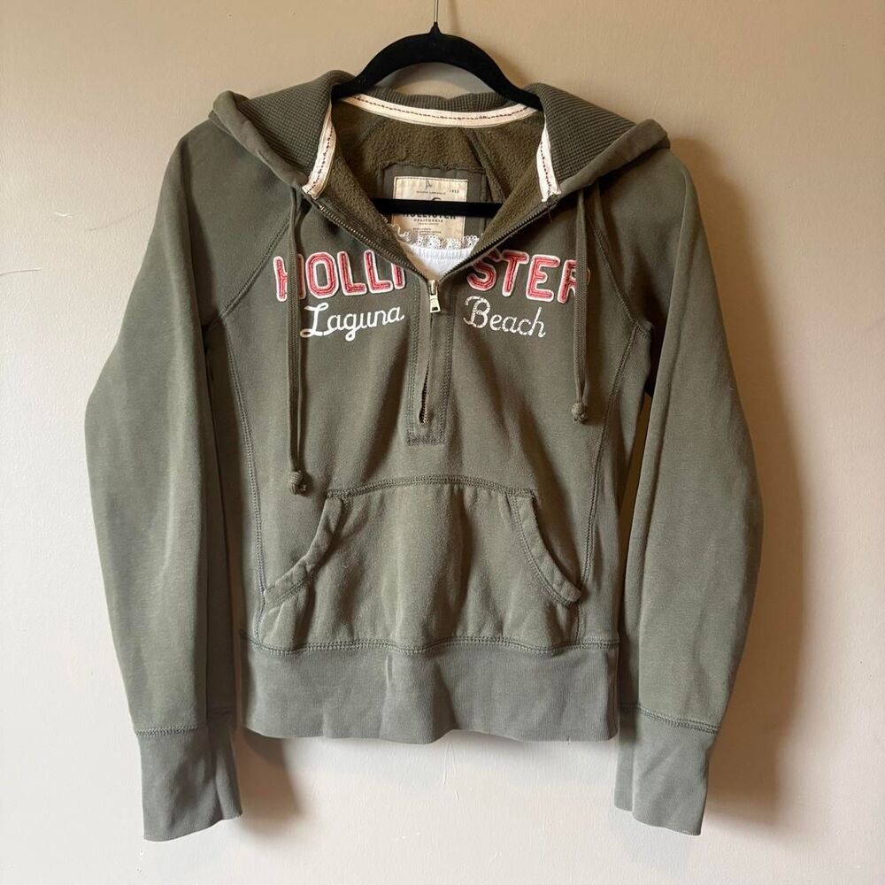 Hollister-co Women's Khaki and Green Sweatshirt